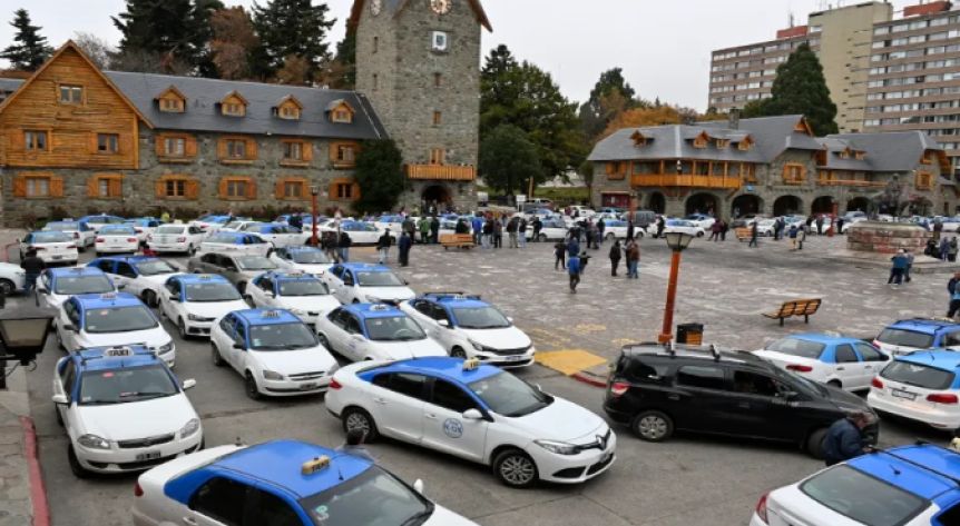 Cortés torció el brazo y las plataformas de transporte podrán funcionar en Bariloche