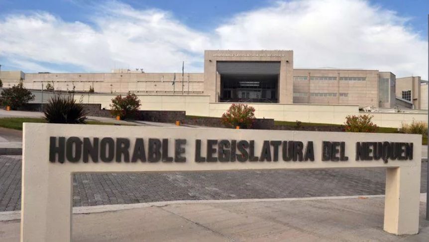 Dos diputados partieron el bloque Comunidad y conformaron una nueva bancada