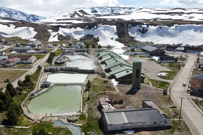 Se concretó la adjudicación de la concesión del Hotel Termas de Copahue