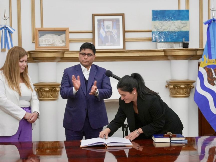 Vidal movió el tablero tras el revés electoral y renovó un área clave de su gabinete