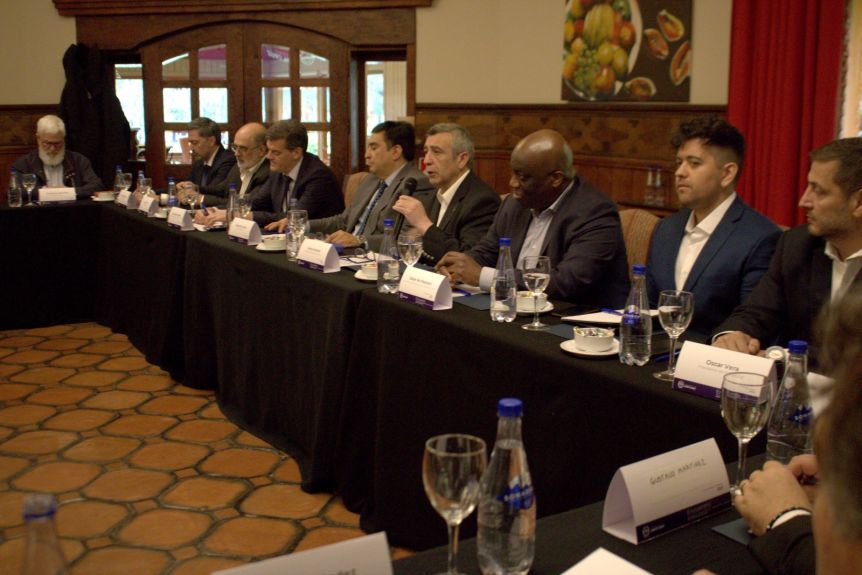 Santa Cruz se conecta con la Bolsa de Toronto para impulsar capitales mineros y energéticos