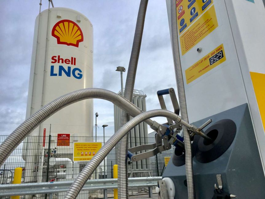 Shell se bajó del proyecto de GNL e YPF deberá buscar un reemplazo