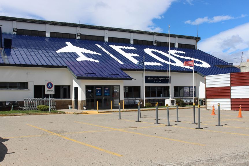 Empresarios de la cordillera alertan por la exclusión del aeropuerto de Esquel del plan nacional de inversión