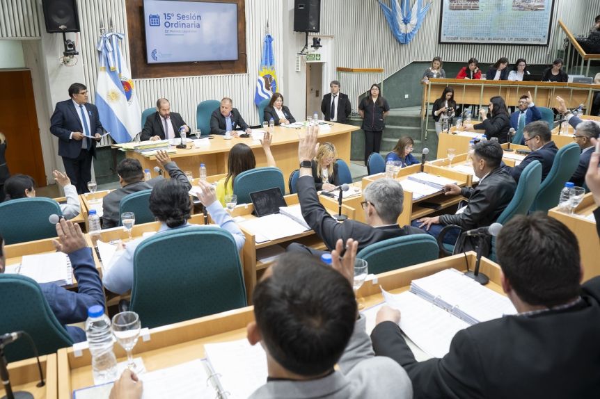 Con pan dulce en mano, la Legislatura tantea fecha para el tratamiento del Presupuesto