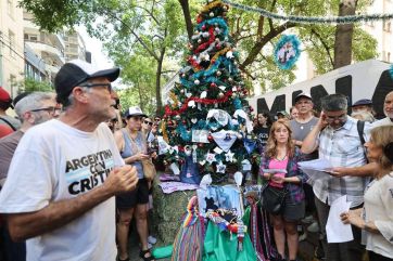 Cristina sigue internada por una complicación intestinal post operación