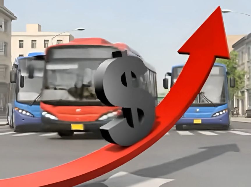 El municipio aumentó el costo del transporte público y estalló la polémica