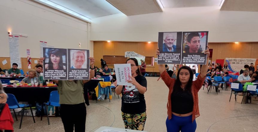 Unter endureció su postura tras el Congreso: repudios, reclamos al Gobierno y un fuerte homenaje a la docencia