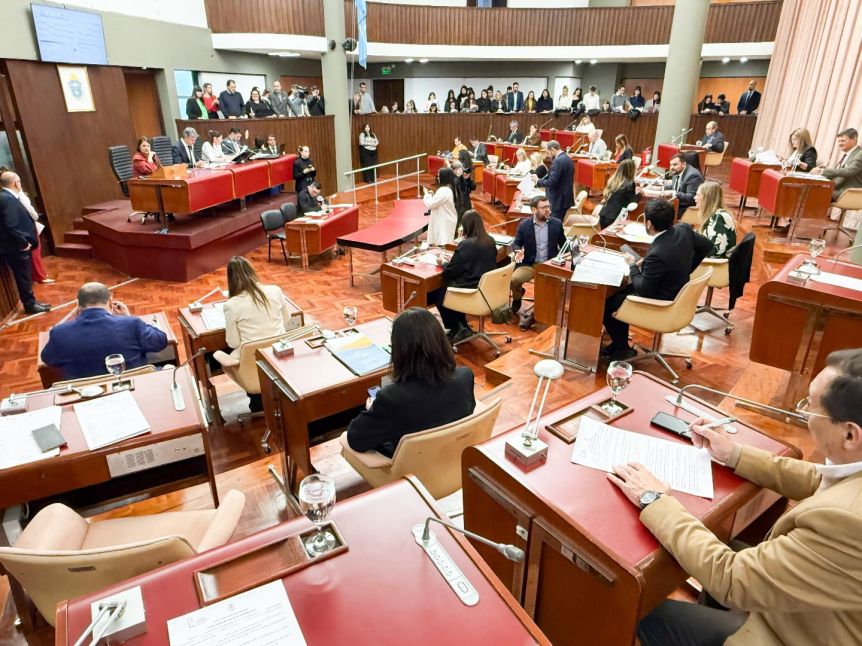 La Legislatura abrió el año con la aprobación de la Ficha Limpia para el sector pesquero