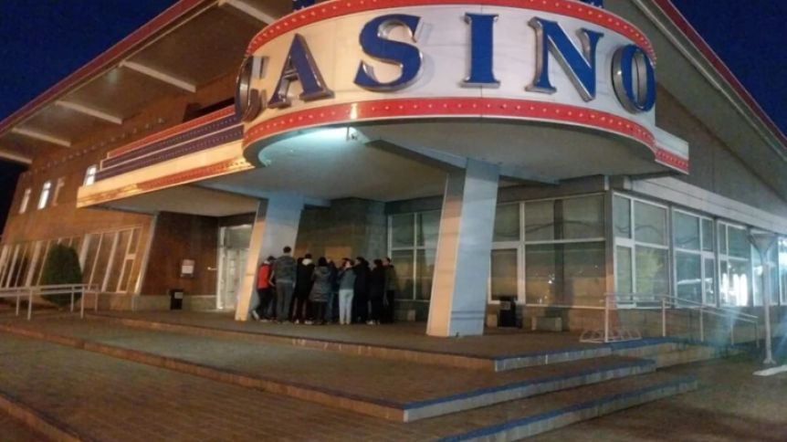 Despedidos del Casino de Esquel van a la Justicia por salarios impagos
