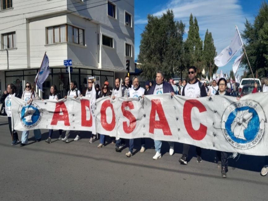 Santa Cruz dejará de pagar licencias gremiales con goce de sueldo en Educación