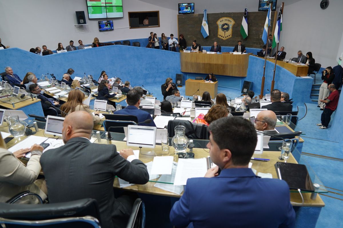 Al final, la Legislatura sesionará el día que arranca el Mundial