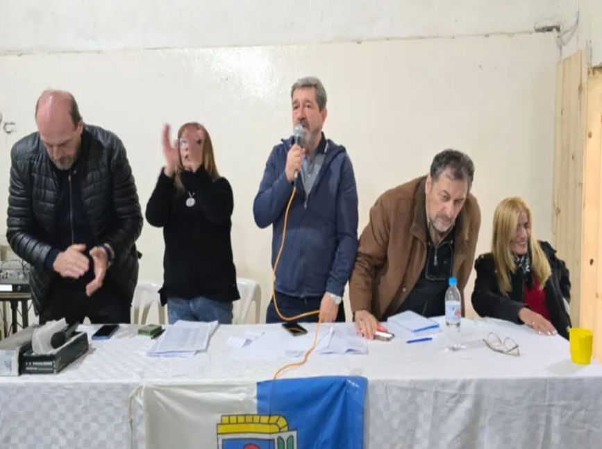 La oposición del PJ dio un batacazo y se quedó con la conducción del Congreso Provincial