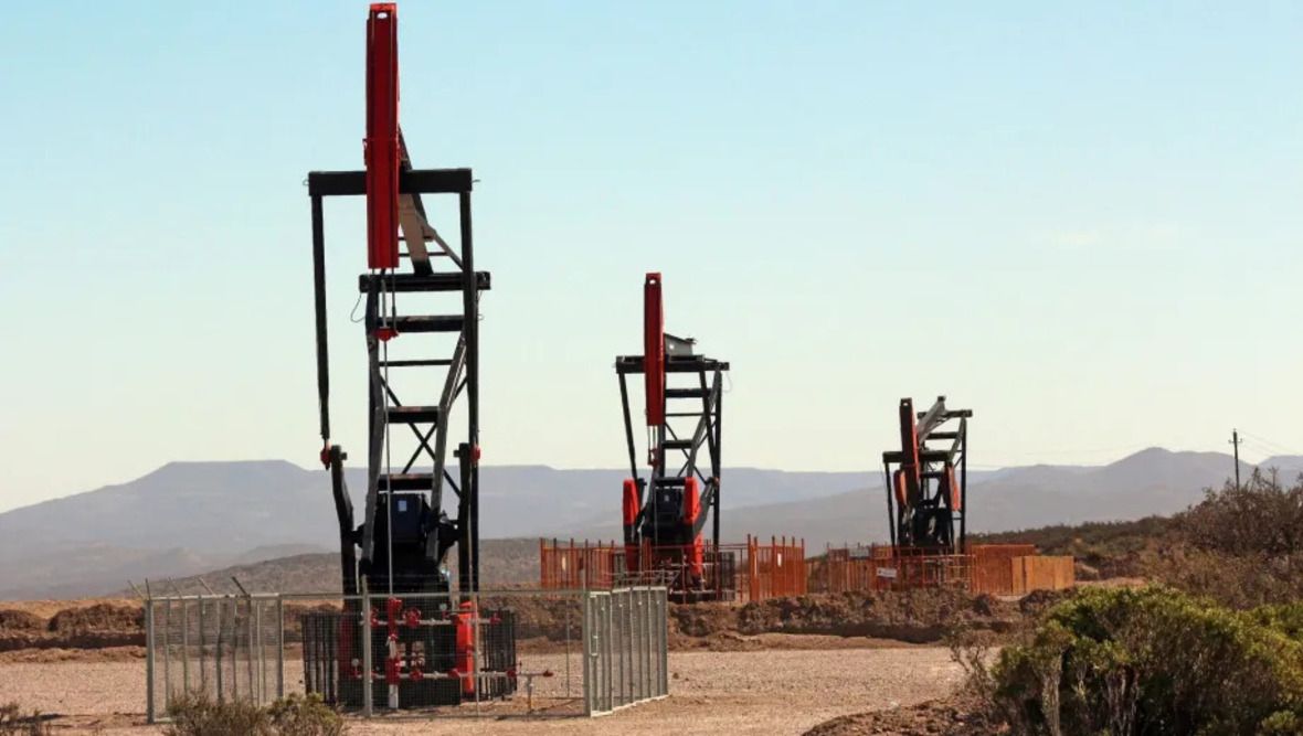 Buscan que las petroleras paguen los costos de remediación de los pozos