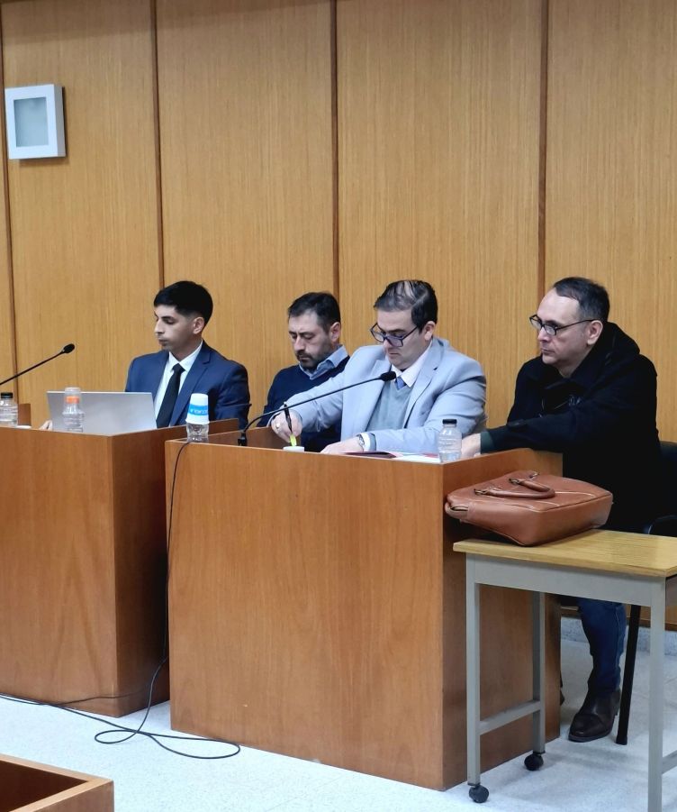 La formulación de cargos contra Román se centró en la compra de un celular para Ocampo