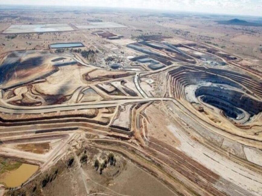 Río Negro ya exporta minerales: oro y plata de Calcatreu partieron rumbo a Canadá