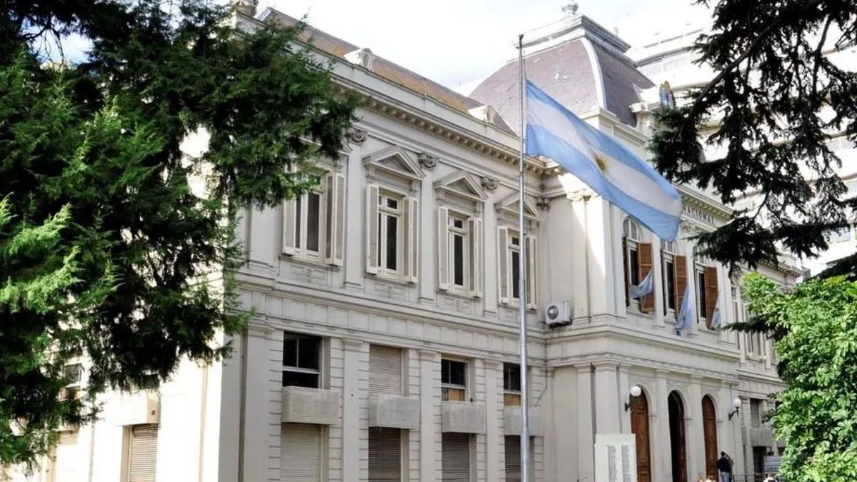 Universidades: acuerdo salarial con el Gobierno, pero sigue la disputa judicial por el financiamiento