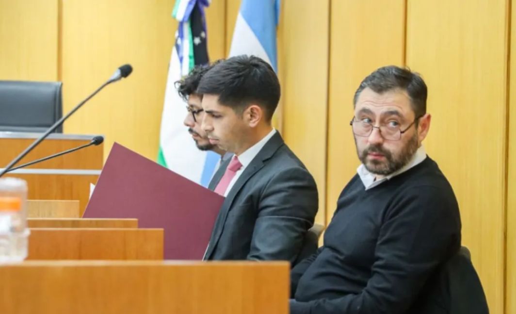 Allen: formulan cargos contra Román por peculado y administración fraudulenta