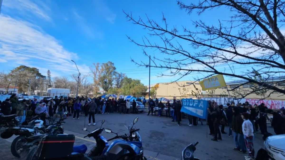 Tras la intervención de la Fiscalía, el IUPA abrió una mesa de diálogo y acordó una tregua