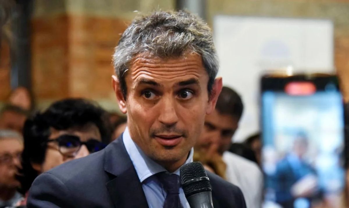 El gobierno busca cambiar la sesión contra Adorni por el debate del “Súper RIGI”