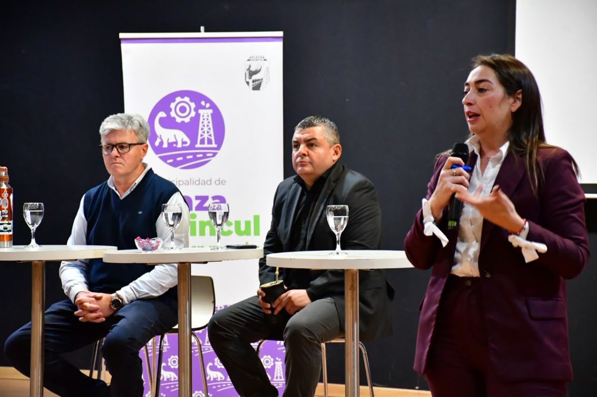 Empresas de la comarca acompañaron el proyecto de GNL y el acuerdo YPF y Provincia