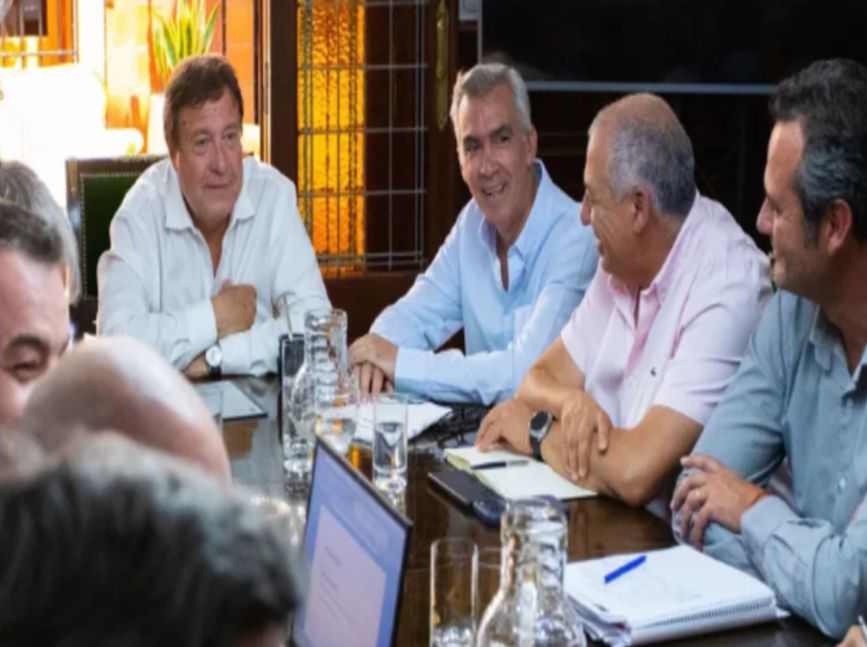 El Tren del Valle y las rutas: dos temas centrales de Weretilneck post mundial