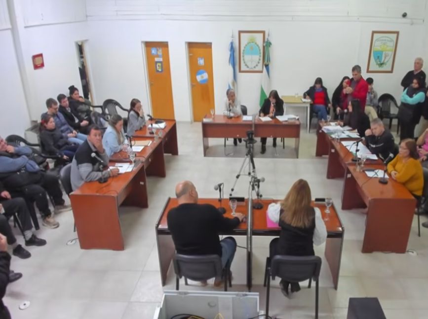 El Concejo de Allen suspendió a Marcelo Román hasta que la Justica defina su situación