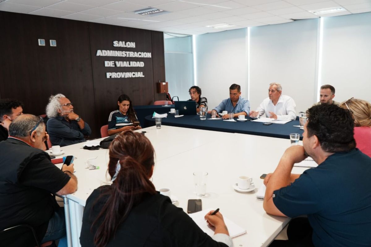 El Gobierno se reunió con los auxiliares de educación, pero no hubo acuerdo salarial