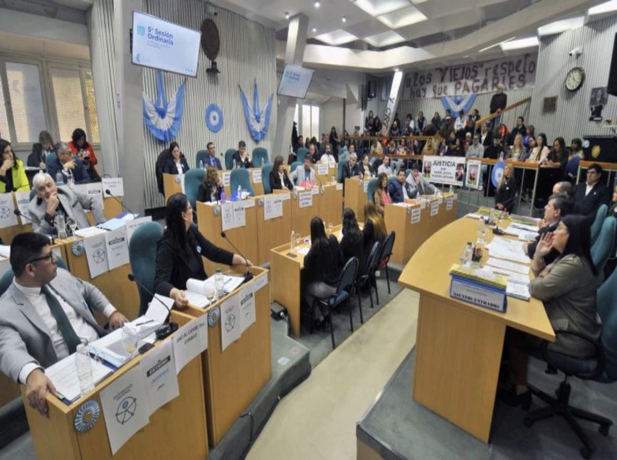 Convocan a una sesión extraordinaria para declarar la emergencia habitacional