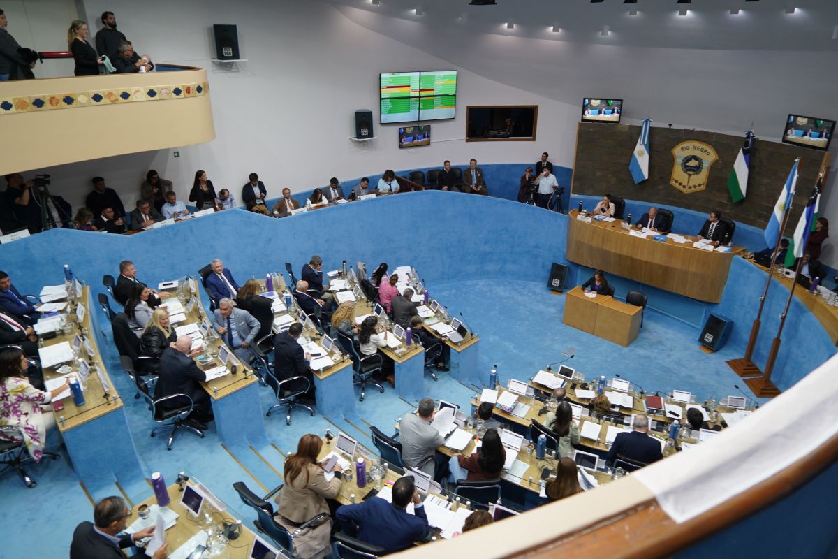 Presentaron una iniciativa para evitar el “cajoneo” de proyectos de la oposición