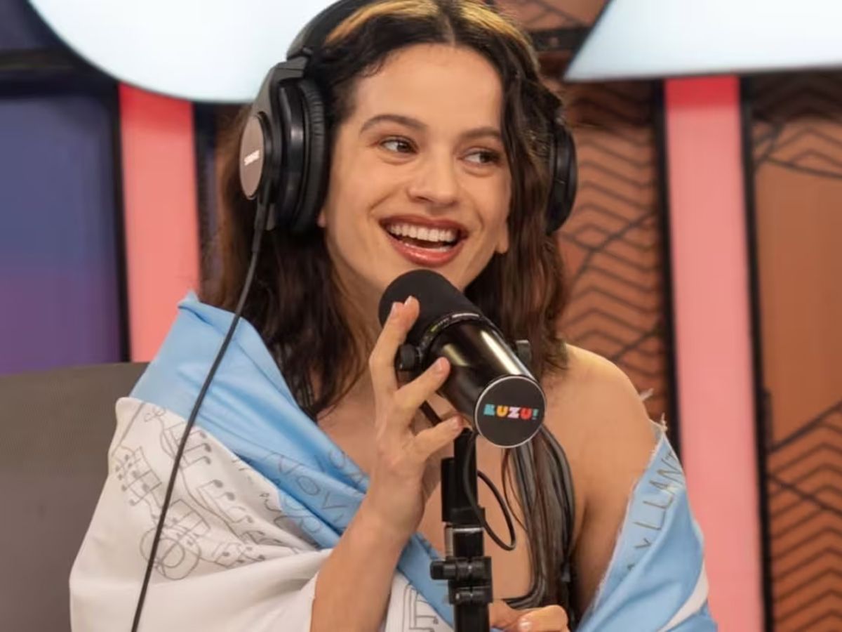 Rosalía llegó a Buenos Aires con un fuerte operativo de seguridad