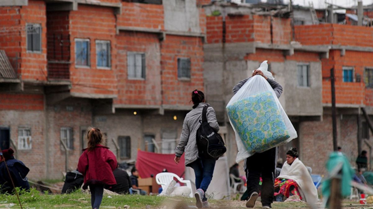 Revés para Milei (y para el país): aumentó la cantidad de pobres en la Argentina