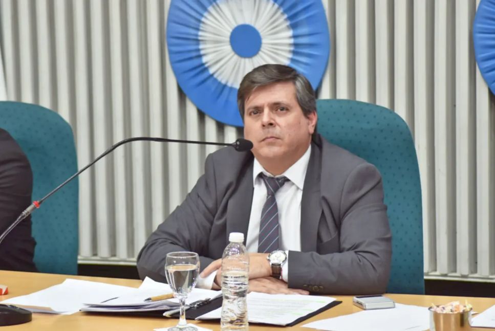 En la Legislatura aseguran que se redujo un 29% los cargos políticos desde 2023