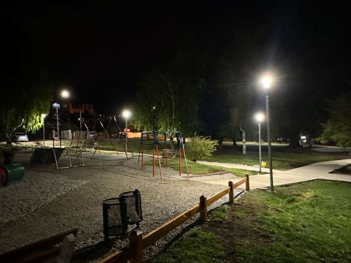 Otro revés para Cortés: la Justicia le frenó parte del nuevo esquema de alumbrado público en Bariloche