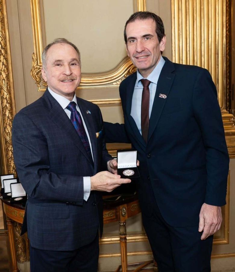 El Senador neuquino Cervi se reunió con el embajador norteamericano Peter Lamelas