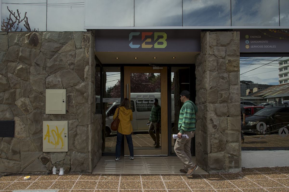 El peronismo pidió revisar la conducción de la cooperativa eléctrica de Bariloche por mandatos vencidos