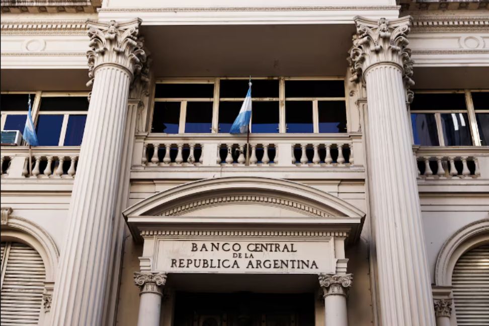Figueroa respaldó la reforma del Banco Central antes de reunirse con Santilli
