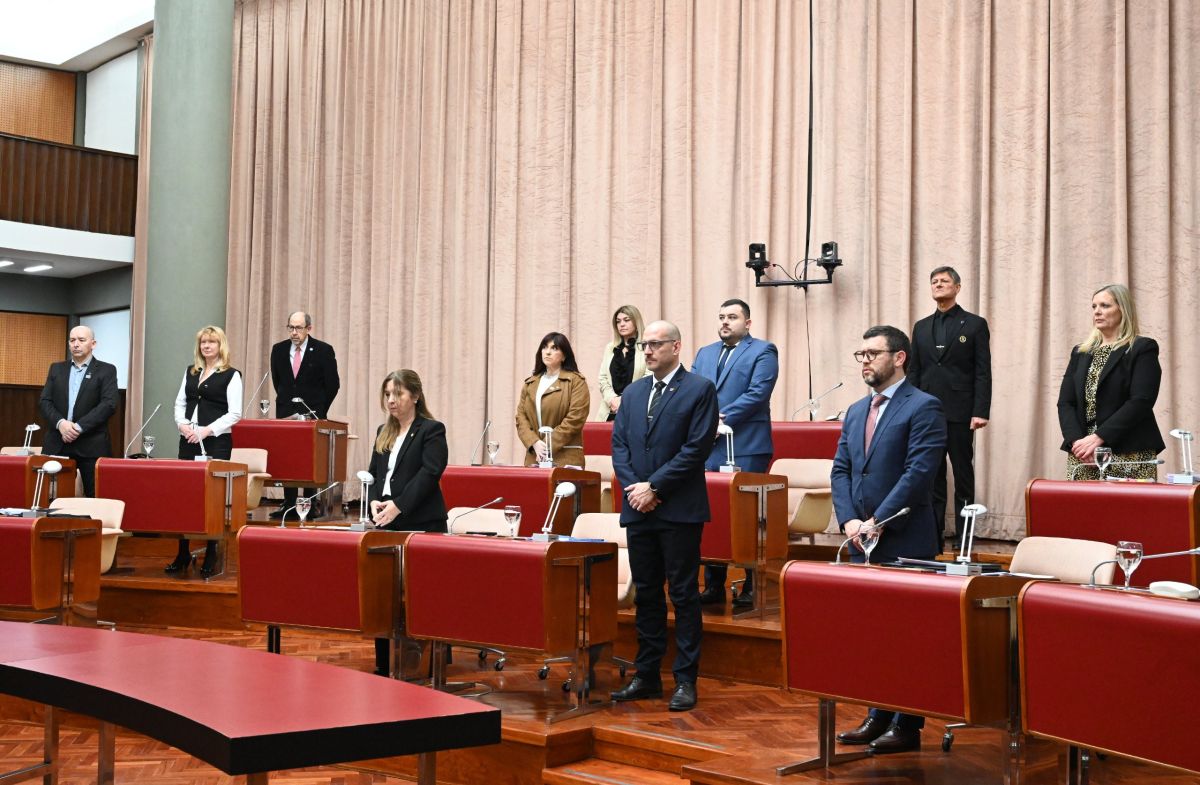 Sesión caliente: pedidos de informes y oficialización de un nuevo bloque