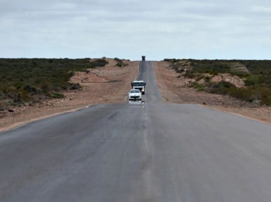 Vaca Muerta: probarán bitrenes para mover más carga con menos camiones