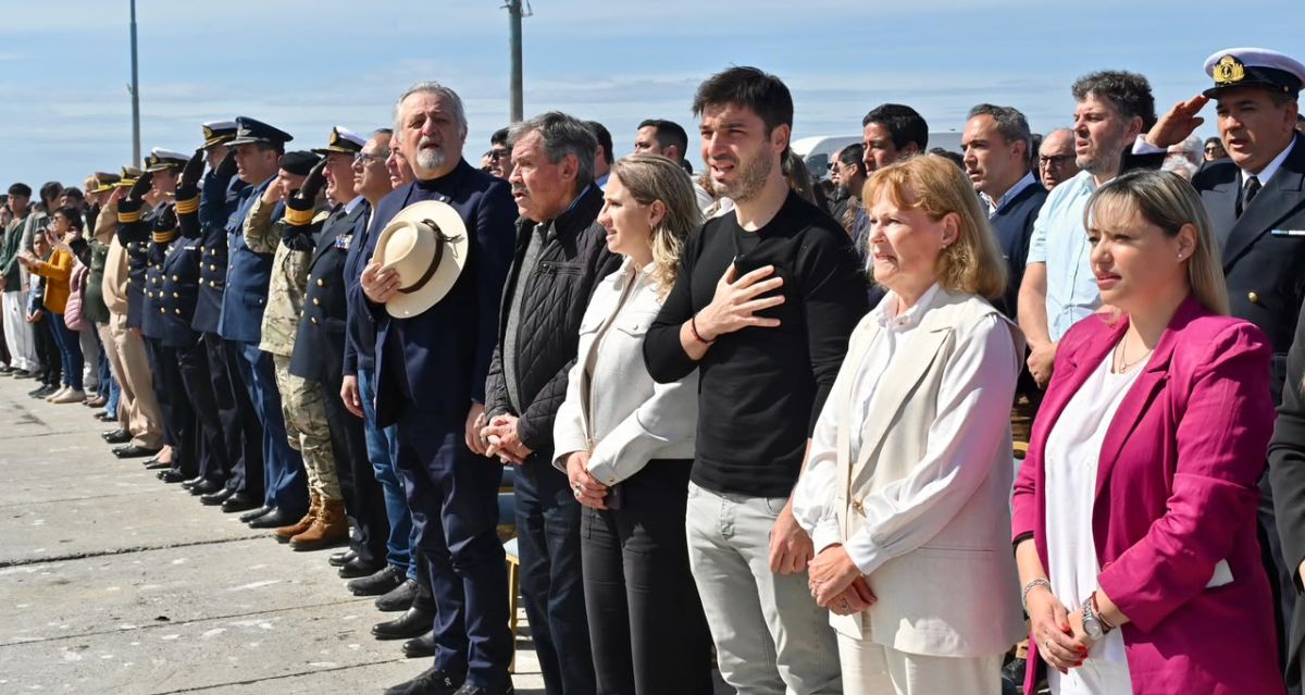A Othar se le voló el sombrero: