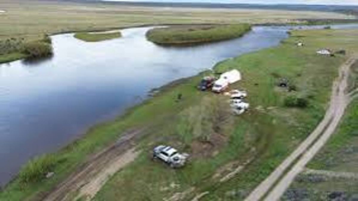 Buscan en un área más delimitada a los dos hermanitos arrastrados por el río Gallegos