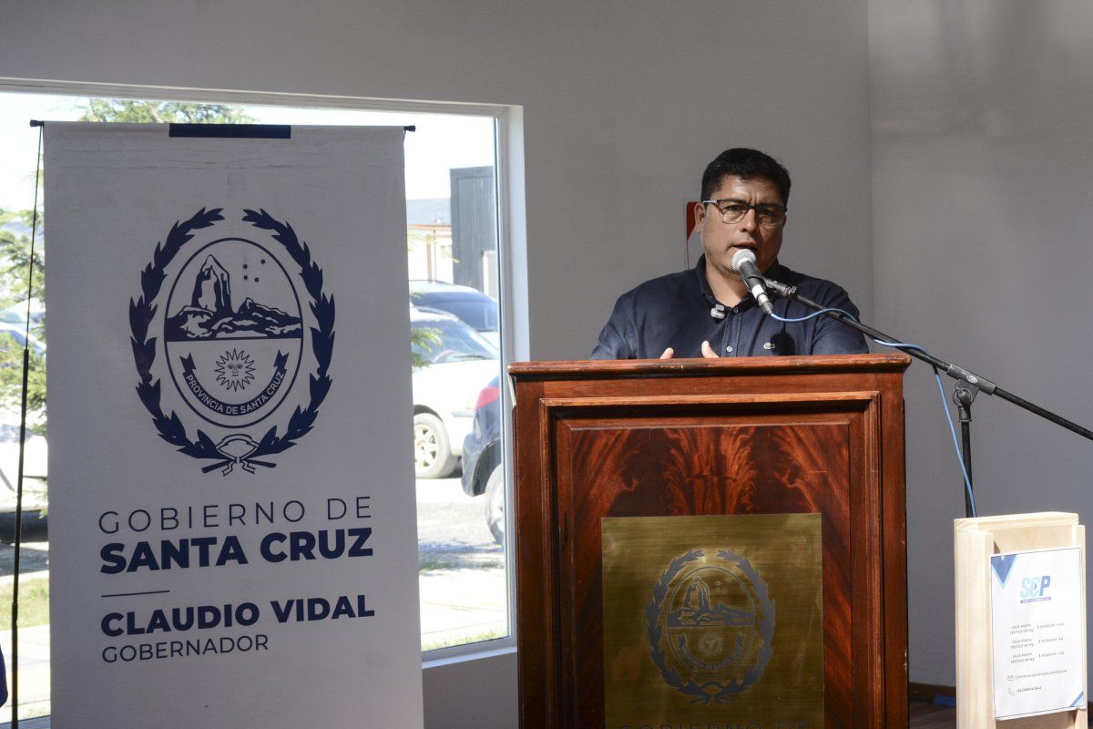 Durísimo Vidal contra Mena: lo acusó de administrar mal y quedarse con fondos