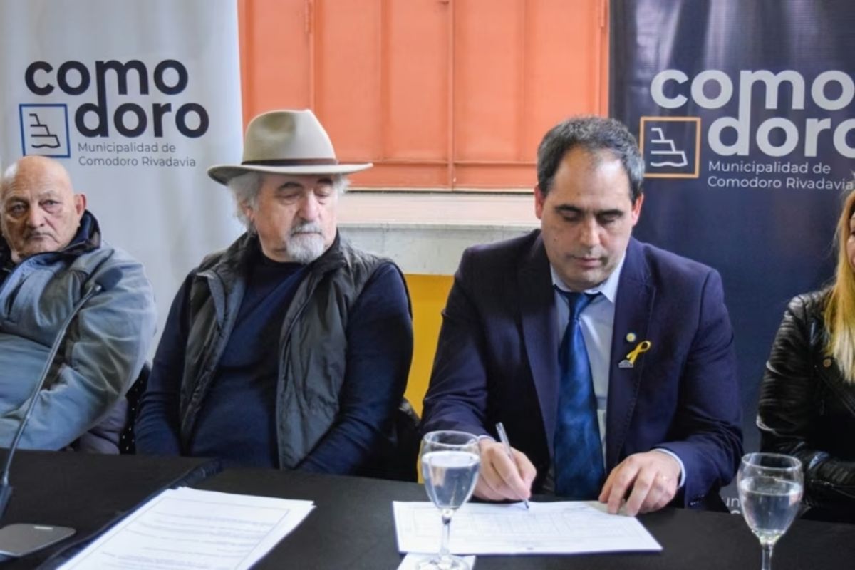 Comodoro on fire: Othar cruzó a su vice y lo acusó de