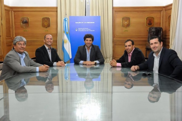 Grupo de Intendentes Rionegrinos 10D piden ser escuchados