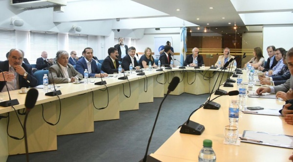 No hubo acuerdo entre los Gobernadores por el techo a las paritarias