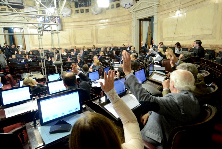 El Senado aprobó la emergencia frutícola