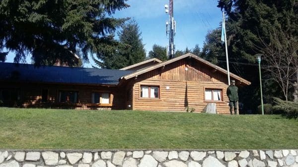 Allanamiento y cruces políticos en Villa La Angostura