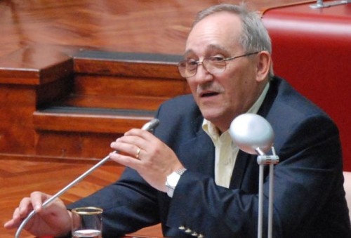 La UCR pide informes a Cretini