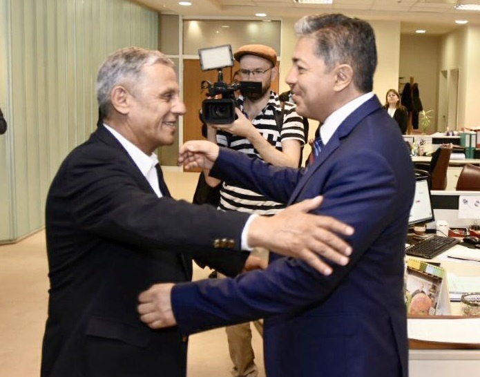 Figueroa y Quiroga: un abrazo cómplice