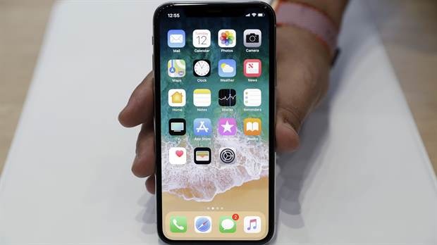Se lanzó a la venta el el iPhone X: ¿cuándo les sale a los argentinos?
