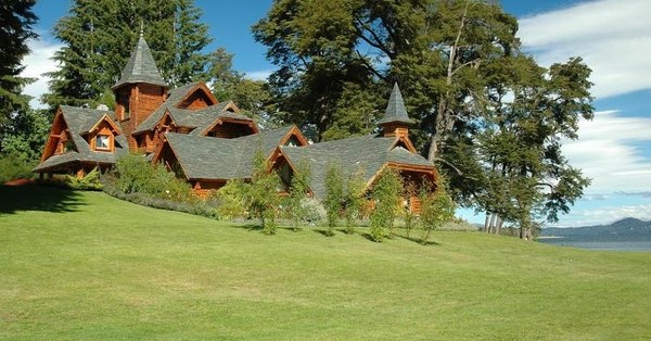 Macri llegó a Villa La Angostura y se queda hasta el 2 de enero